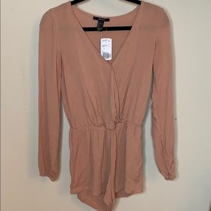 NWT Forever 21 women’s peach jumpsuit S